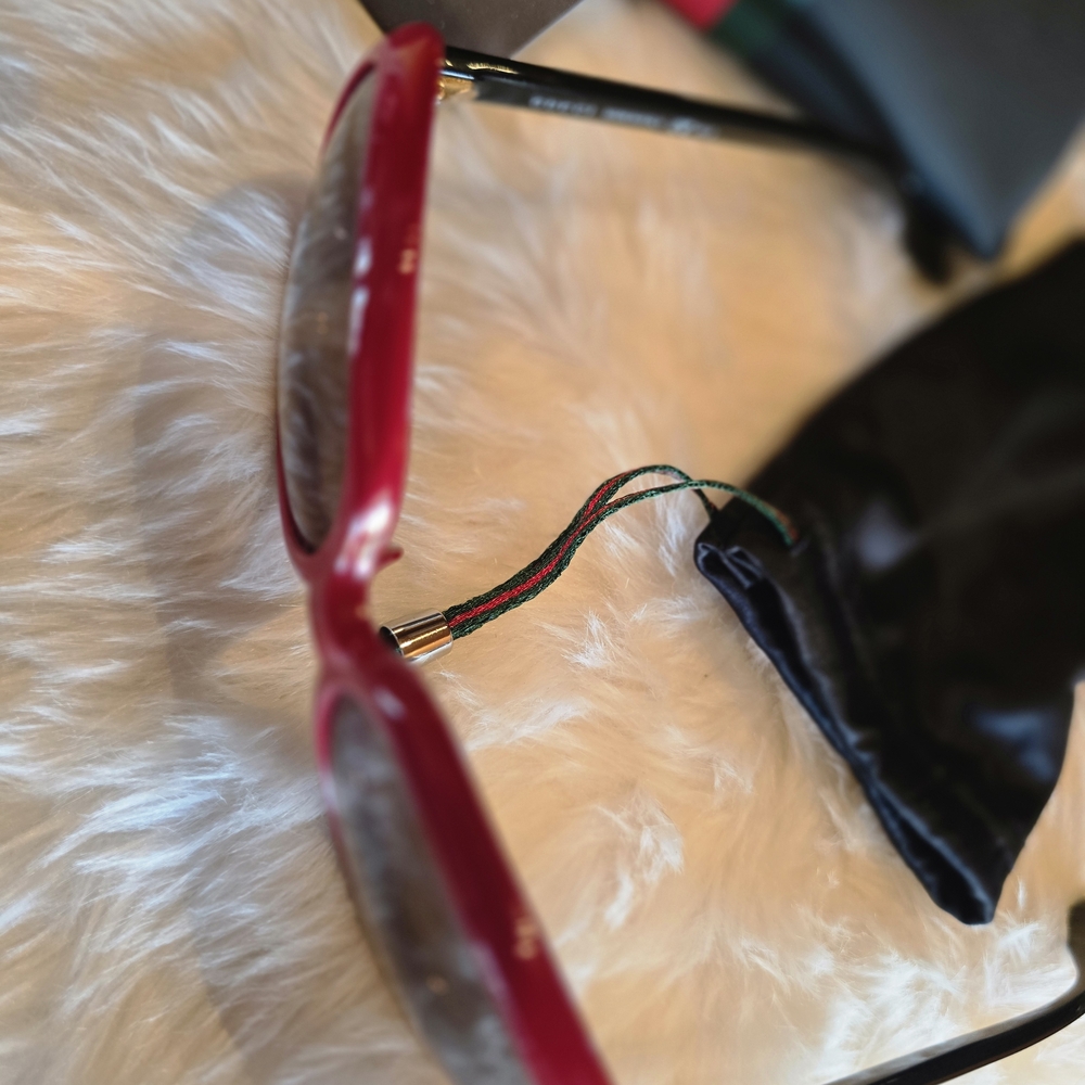 Gucci Red Sunglasses for Women - Picture 3 of 12